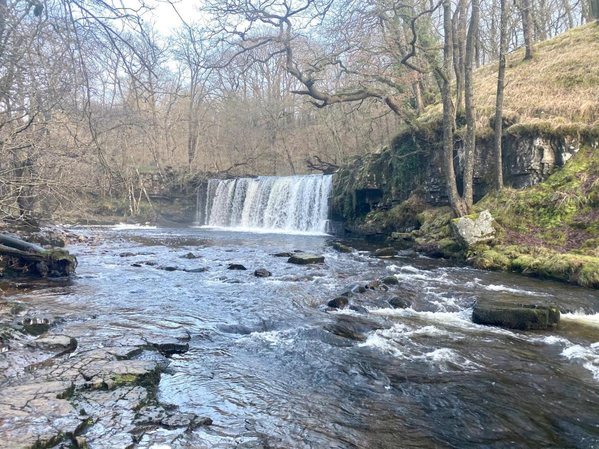 Cilffriw Farm Lägenhet Neath Exteriör bild